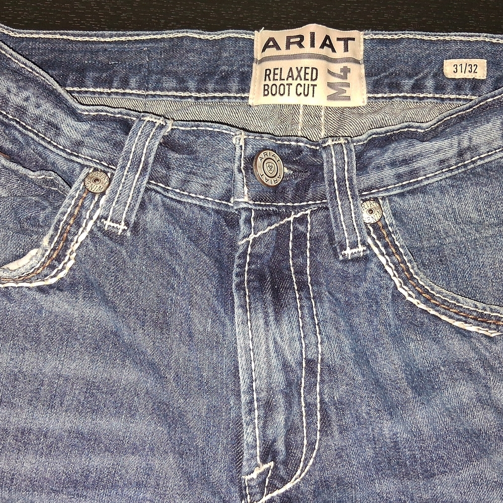 Ariat Men's Classic Blue Straight Jeans - Picture 10 of 16